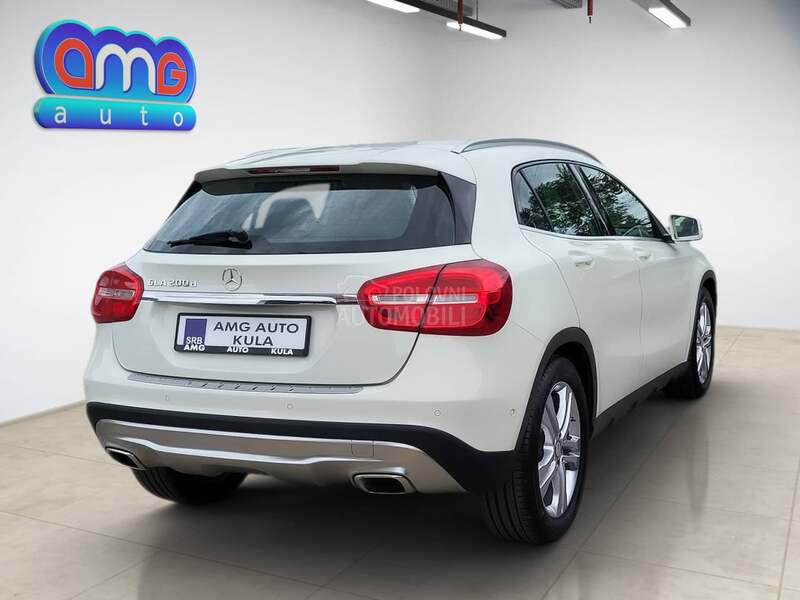 Mercedes Benz GLA 200 D / LED