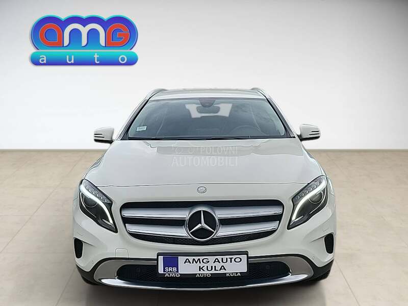 Mercedes Benz GLA 200 D / LED