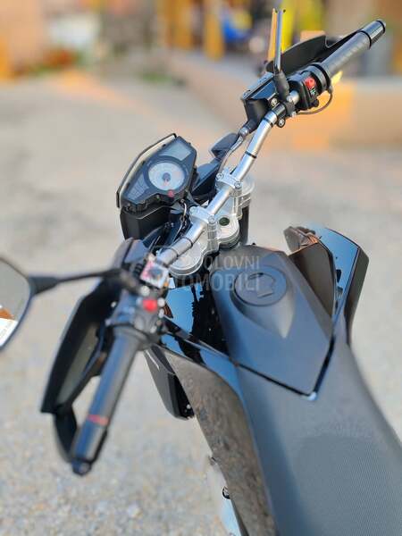 Husqvarna TR 650 strada