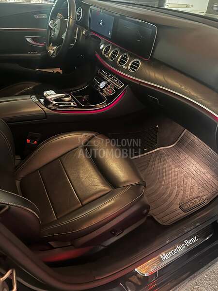 Mercedes Benz E 220 AMG LINE