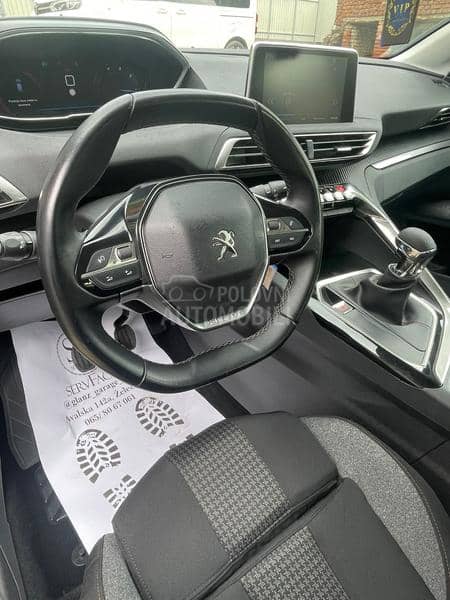 Peugeot 3008 1.5 BleuHDi NOV