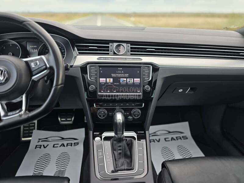 Volkswagen Passat B8 R LINE,MATRIX,PANO