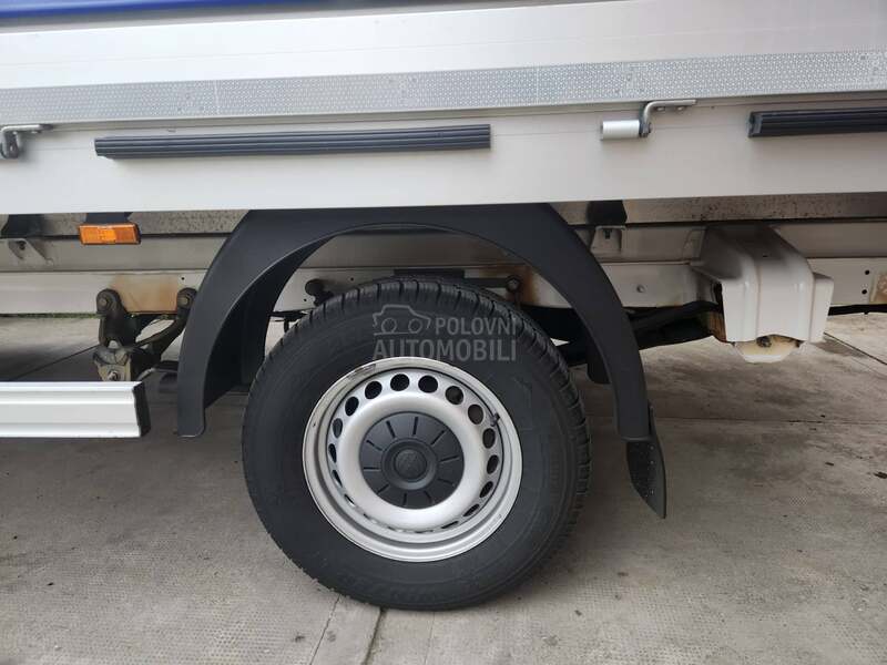 Volkswagen Crafter NOVO KUPLJEN NOV U SRB