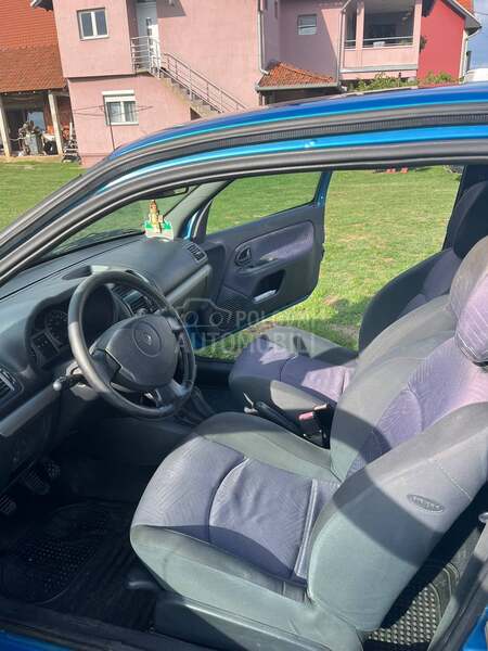 Renault Clio 