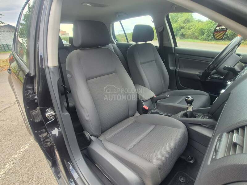 Volkswagen Golf 5 1.4 16v