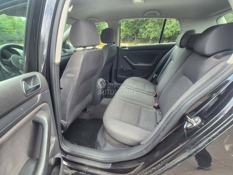 Volkswagen Golf 5 1.4 16v