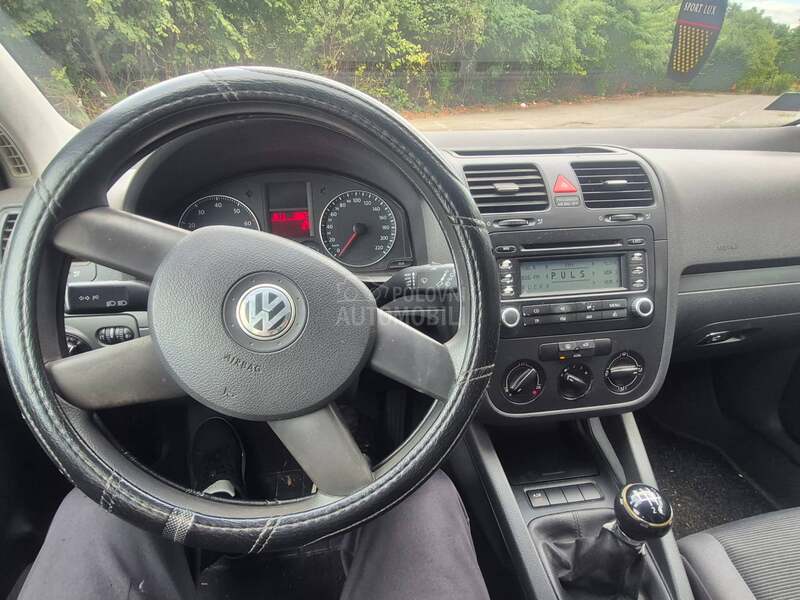 Volkswagen Golf 5 1.4 16v