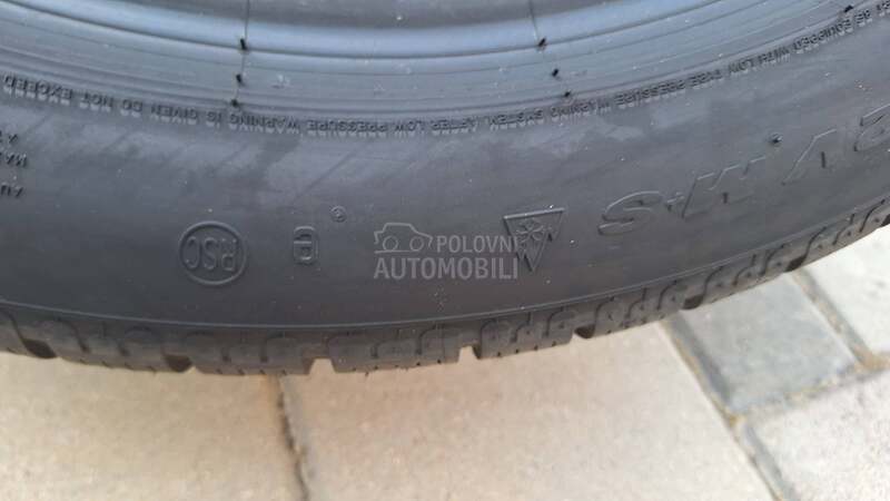Pirelli 275/40 R19 Zimska