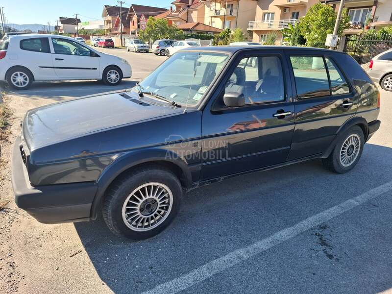 Volkswagen Golf 2 1.8