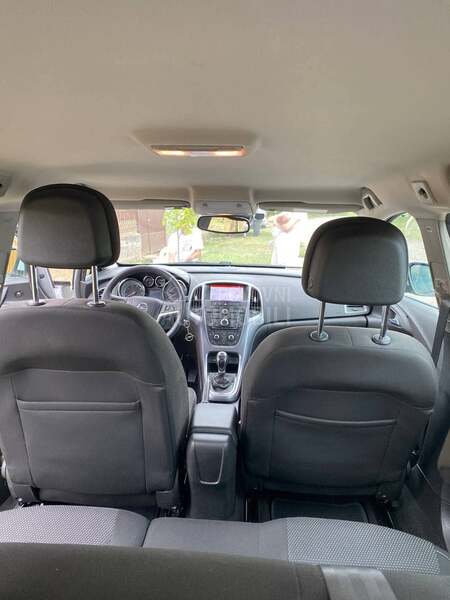 Opel Astra J 1.6