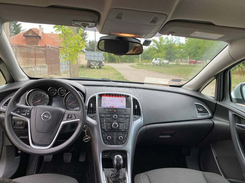 Opel Astra J 1.6