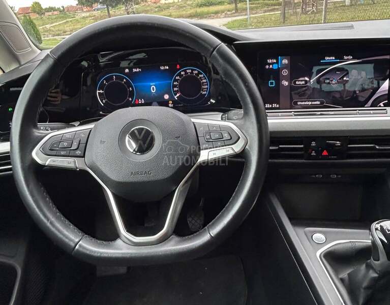 Volkswagen Golf 8 FABRICKO STANJE