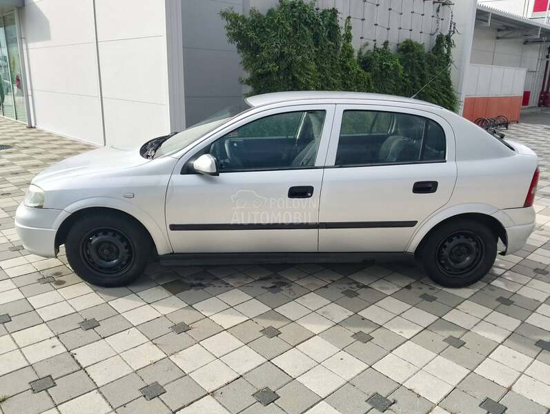 Opel Astra G 1.6B