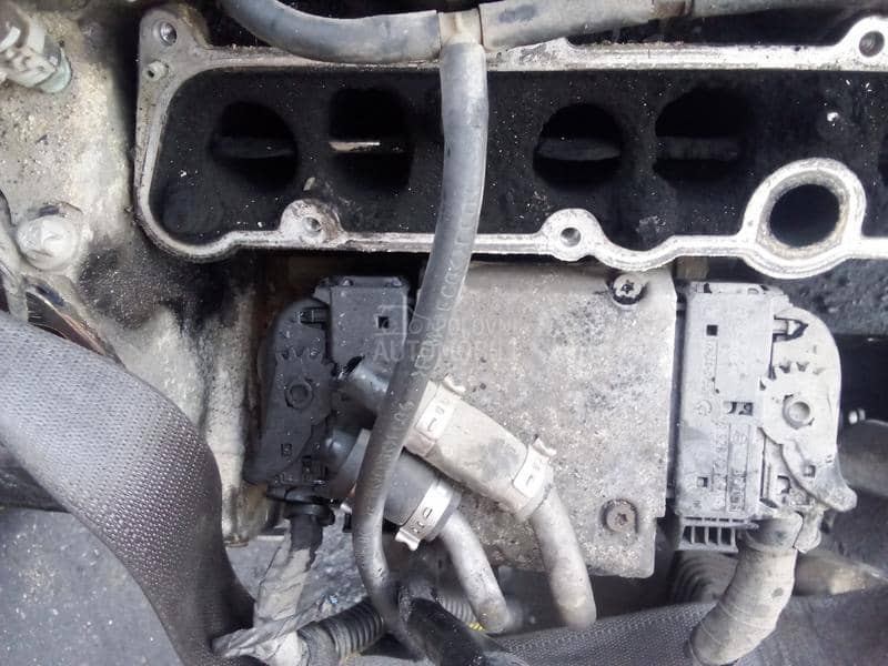 Motor i delovi motora2,0dti