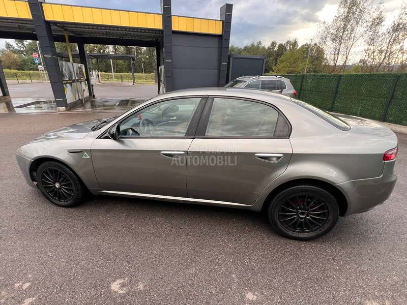 Alfa Romeo 159 