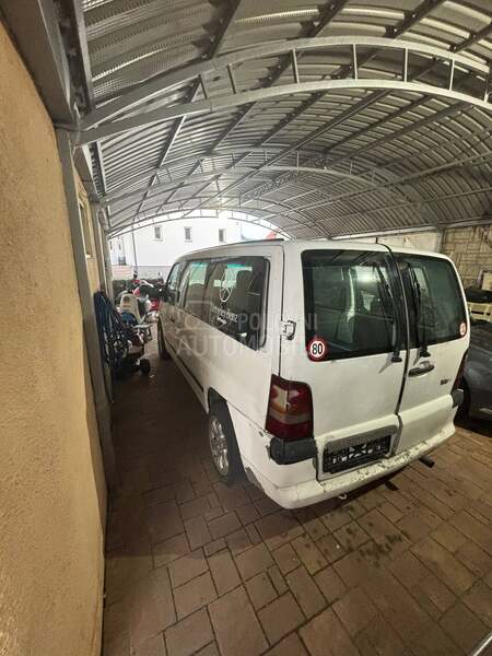 Mercedes Benz Vito 