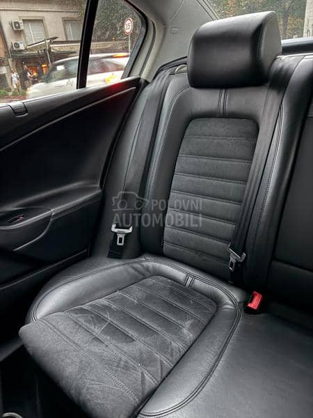 Volkswagen Passat B6 1.6 TDI BlueMotion