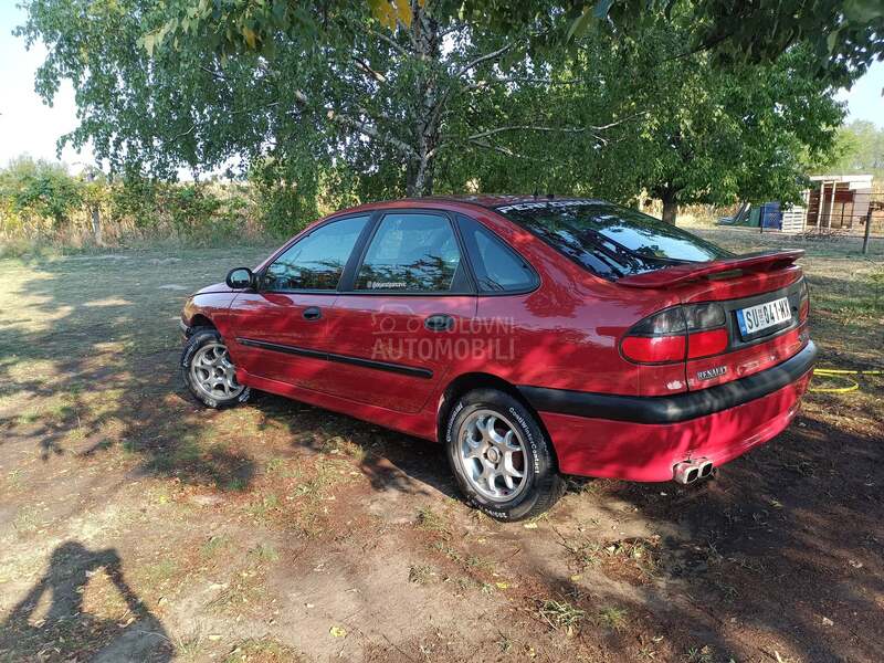 Renault Laguna 1.8
