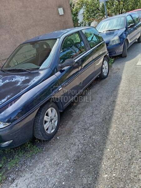 Lancia Ypsilon 