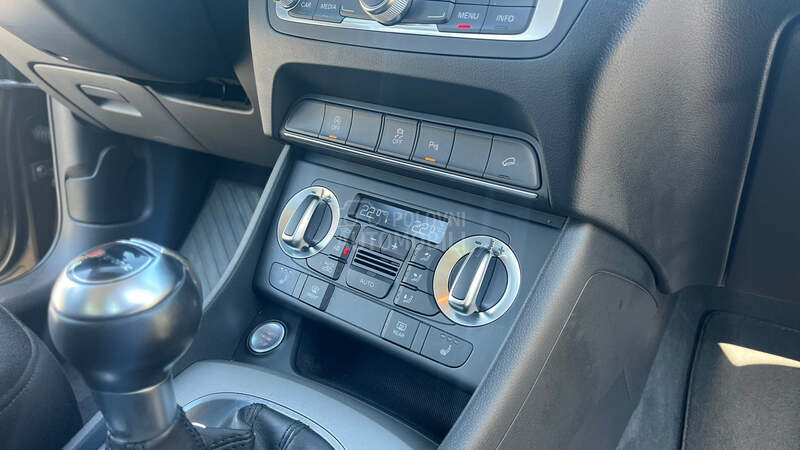 Audi Q3 2.0 tfsi s-tronic