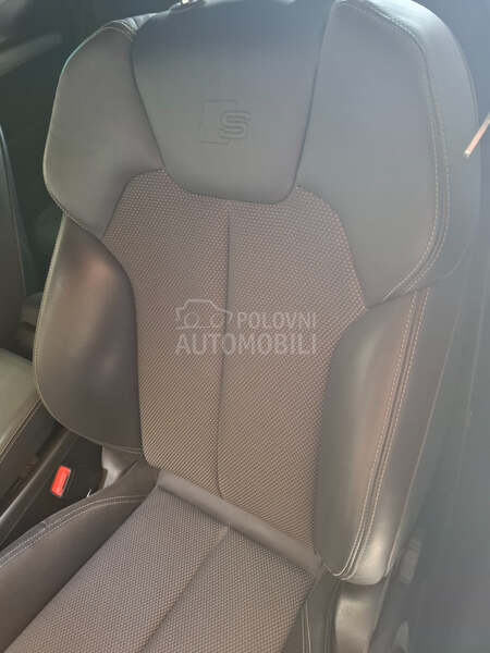 Audi Q5 2.0  3-S LINE