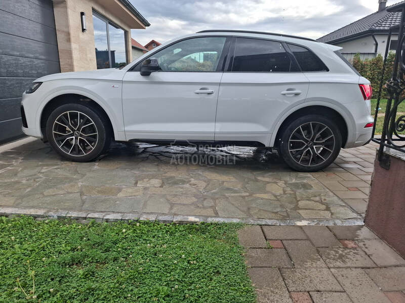 Audi Q5 2.0  3-S LINE
