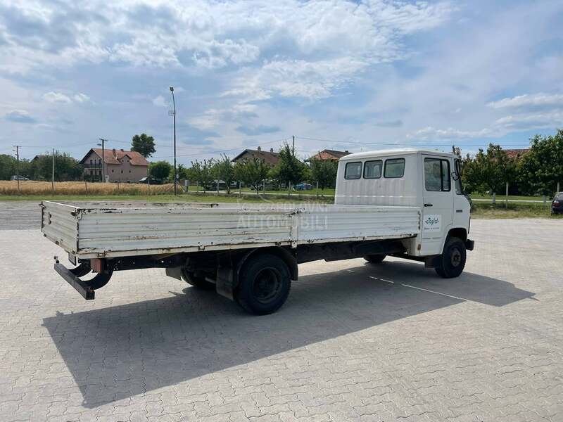 Mercedes Benz 608/508