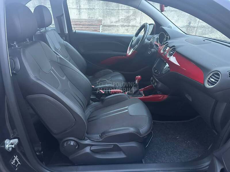 Opel Adam 