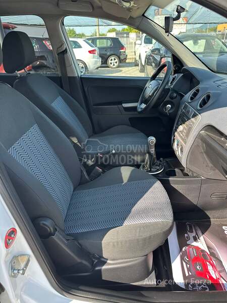 Ford Fusion G A S / N O V