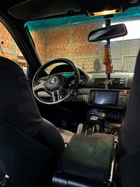 BMW 318 