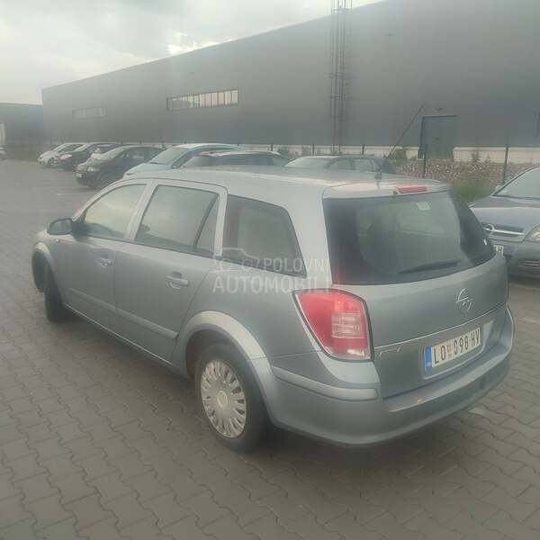 Opel Astra H 