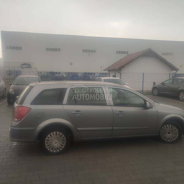 Opel Astra H 
