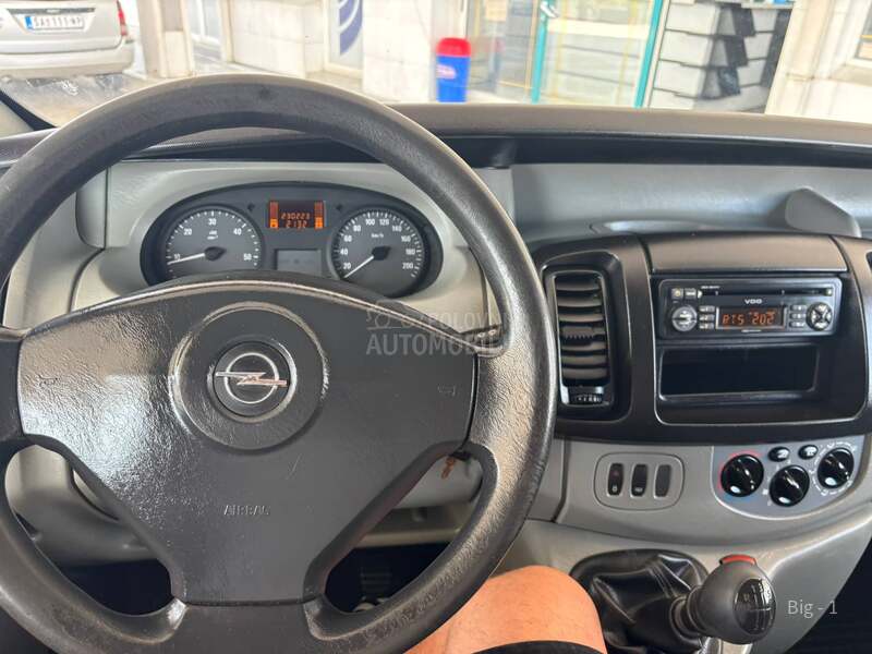 Opel Vivaro 2.5 Cdti Long Klima