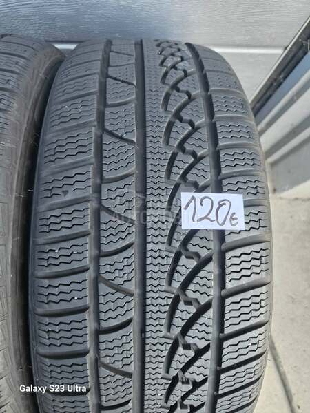 Petlas 215/50 R18 Zimska