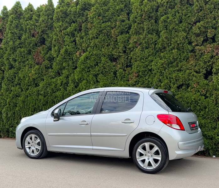 Peugeot 207 ALLURE 115000 K M CH