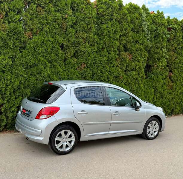 Peugeot 207 ALLURE 115000 K M CH