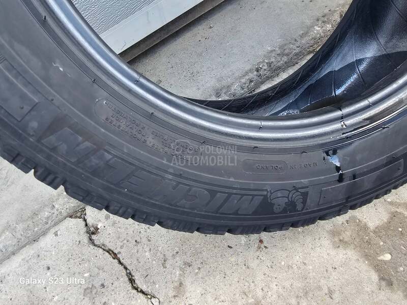 Michelin 215/60 R17 Zimska