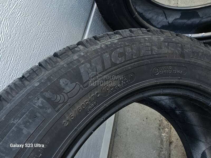 Michelin 215/60 R17 Zimska