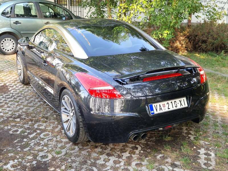Peugeot RCZ 