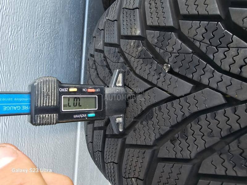 Nexen 255/45 R18 Zimska