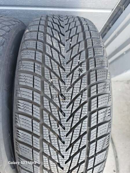 Goodyear 205/55 R16 Zimska