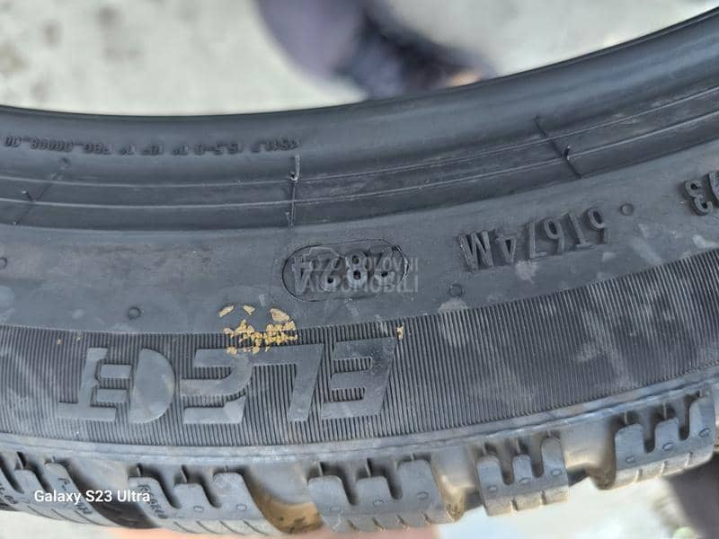 Pirelli 215/45 R20 Zimska