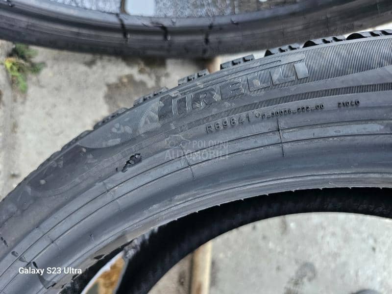 Pirelli 215/45 R20 Zimska