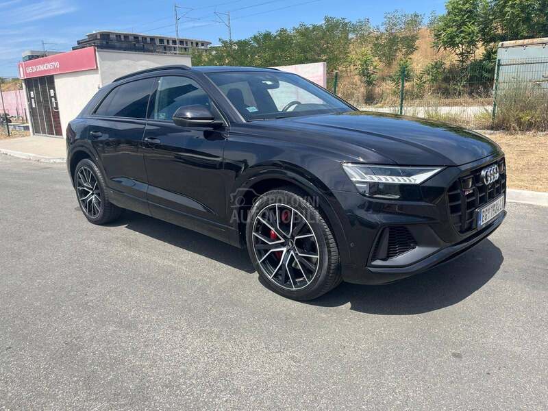 Audi SQ8 