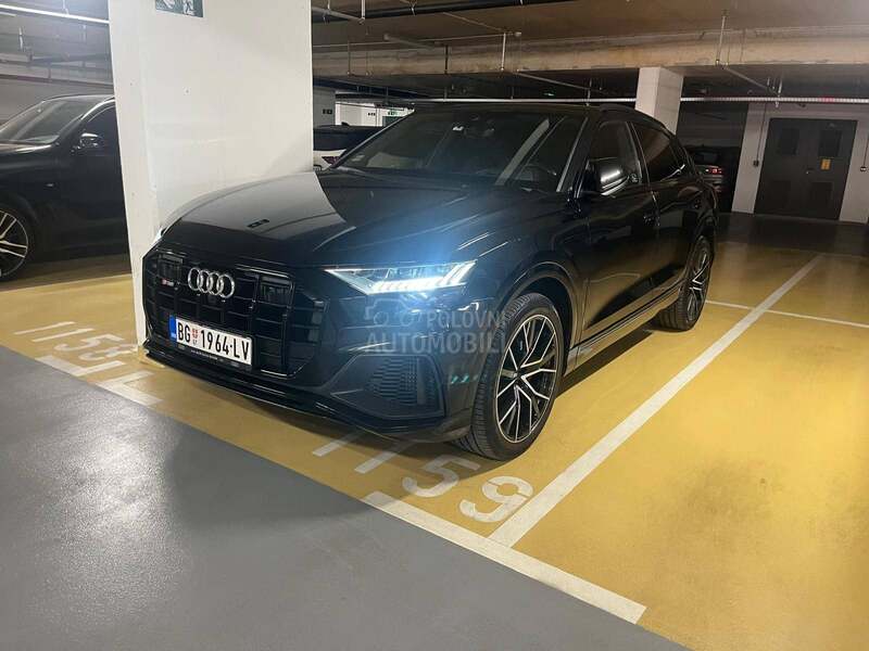 Audi SQ8 