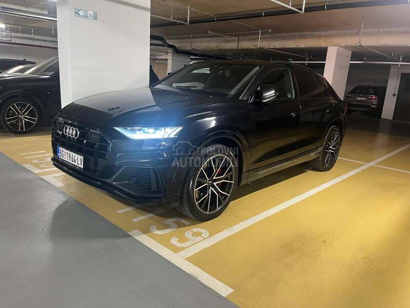 Audi SQ8 