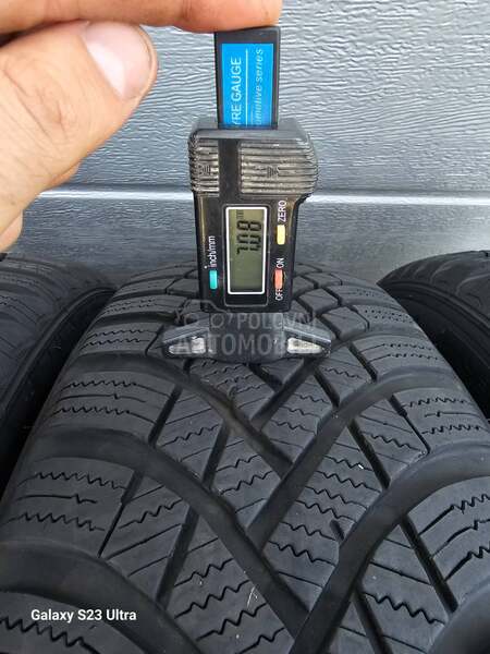 Hankook 185/60 R15 Zimska