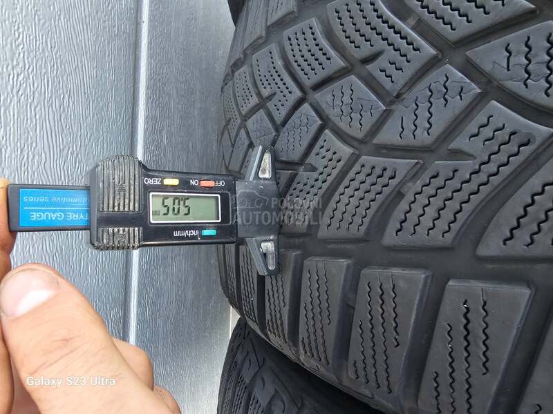 Goodyear 225/40 R18 Zimska