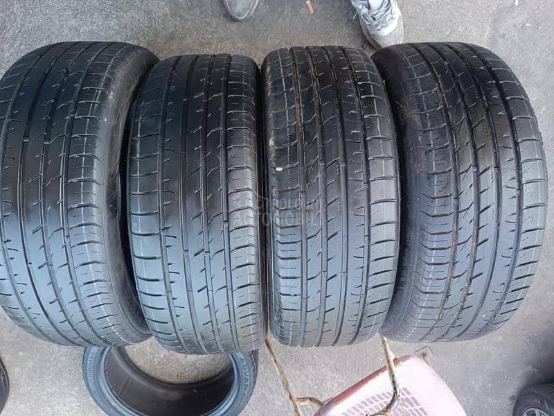 Kumho 235/55 R19 Letnja