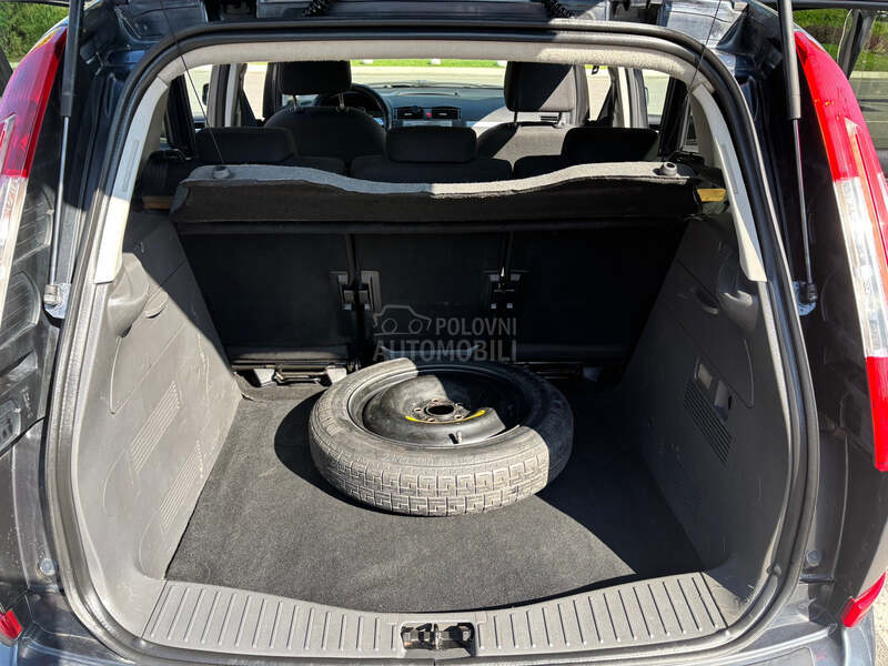 Ford C-Max C Max 1,6 / 16 V